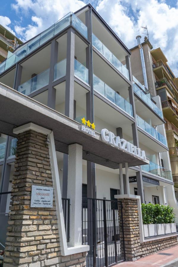 Albergo Graziella Taggia Exterior foto