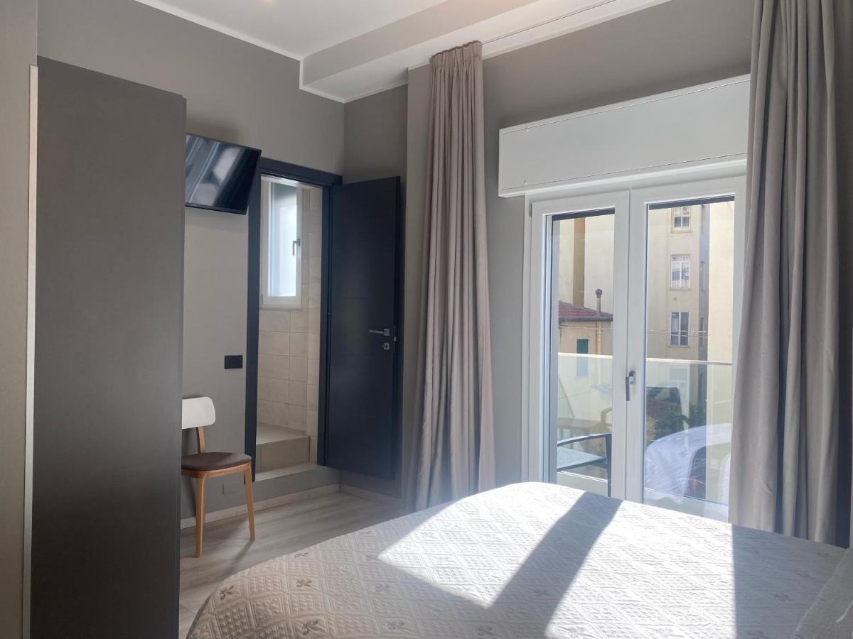 Albergo Graziella Taggia Exterior foto
